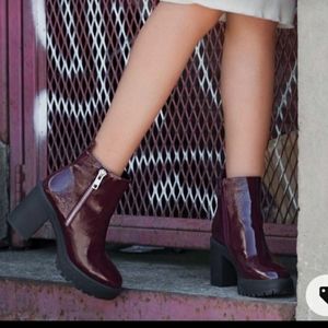Steve Madden Burgandy Turbo Boot Size 8